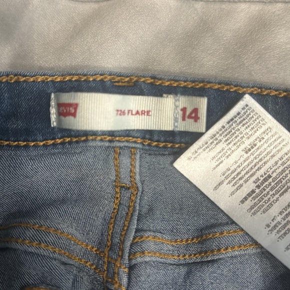 Levi’s Jeans - Picture 3 of 7